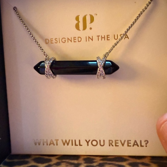 Bomb party untamed necklace - Picture 2 of 4